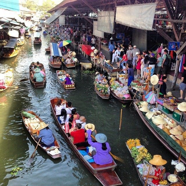 Damnoen_Saduak_Floating_Market_Thailand