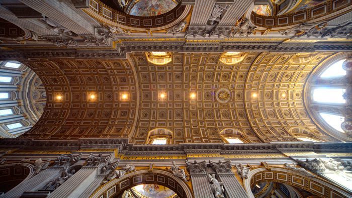 Nave_of_St._Peter's_Basilica_davidsbeenhere