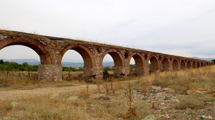 roman-aqueduct-skopje-macedonia-davidsbeenhere