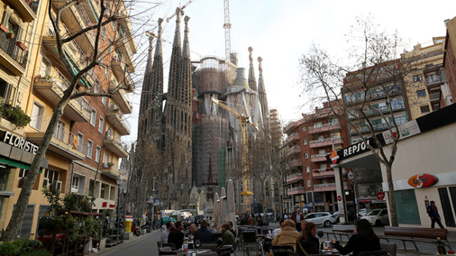 The 20 Best Places to Visit in Barcelona - David's Been Here