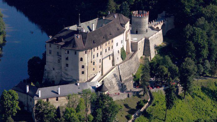 The_5_Best_Castles_to_Visit_Outside_of_Prague_Czech_Republic_Europe_Davidsbeenhere10 Cropped