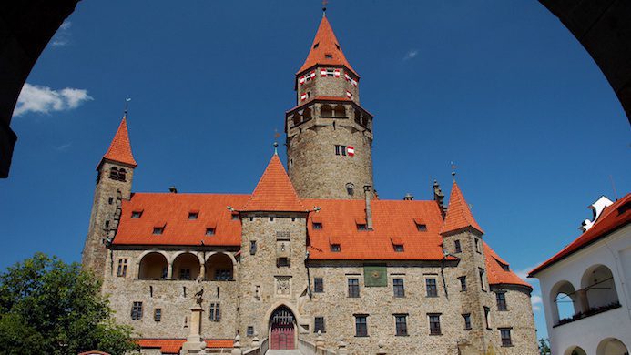 The_5_Best_Castles_to_Visit_Outside_of_Prague_Czech_Republic_Europe_Davidsbeenhere3 Cropped