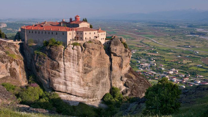The_Most_Impressive_Monasteries_in_the_Balkans11