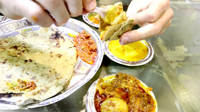 VIDEO: Never-Ending Indian Street Food Night Tour of the Pink City in ...