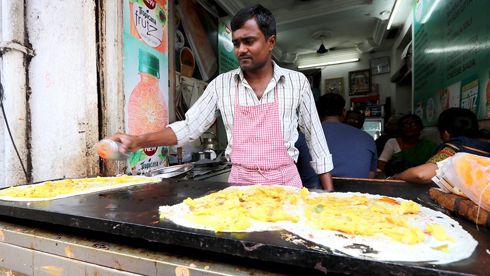 25 Indian Street Food Dishes You Must Try in Mumbai, India - David's