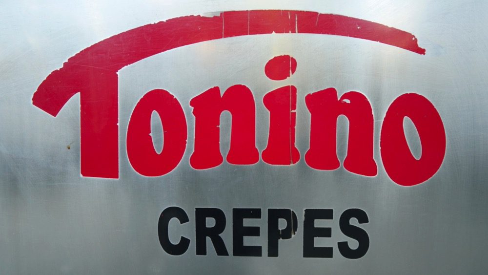 The sign for Tonino Crepes