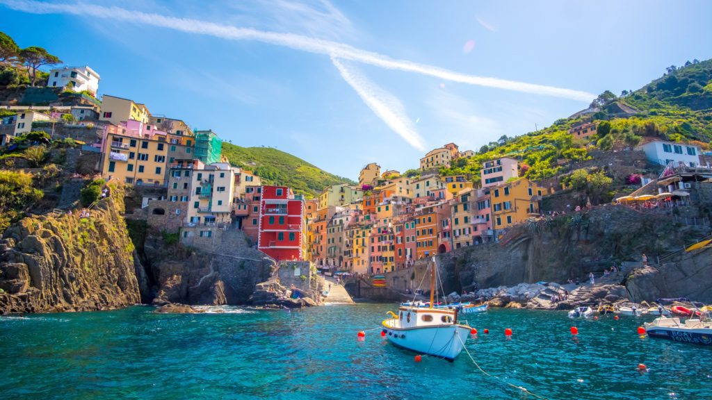 Cinque Terre, one of the most well-known photography destinations in Italy | David's Been Here