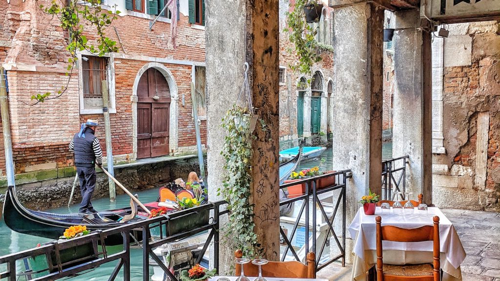 A canal-side restaurant in Venice, Italy | David''s Been Here
