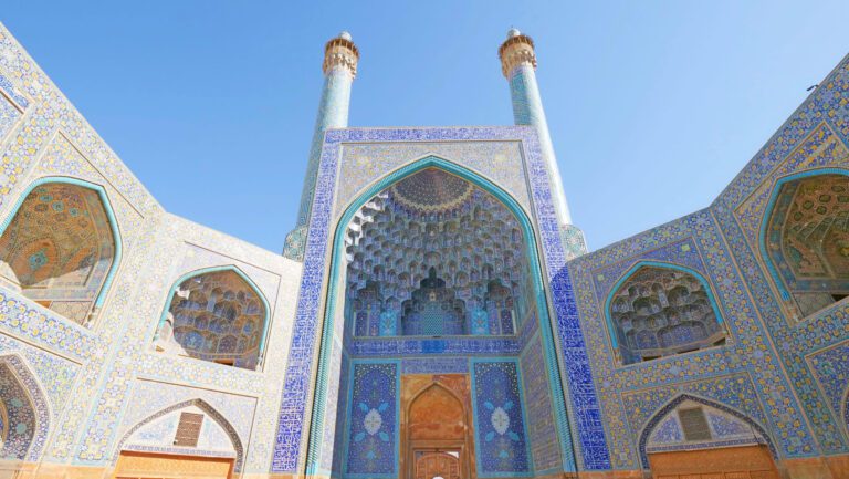 The Grand Mosque in Isfahan, Iran | Davidsbeenhere