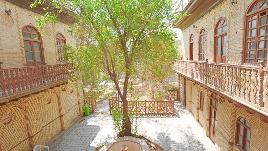 A courtyard in the Old City of Basra, Iraq | Davidsbeenhere