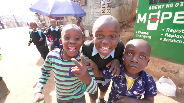 Local kids in the Kibera neighborhood of Nairobi, Kenya | Davidsbeenhere