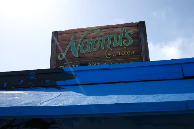 Naomi’s Garden Restaurant & Lounge